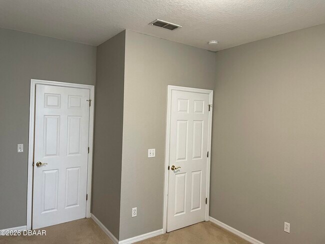 Building Photo - 830 Airport Rd