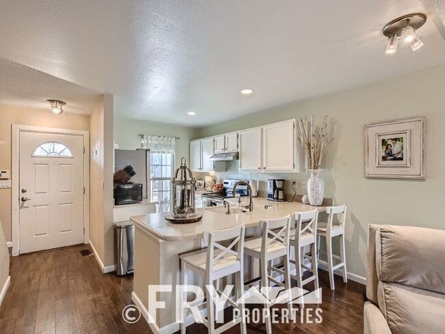 Building Photo - Beautiful Home Near Standley Lake