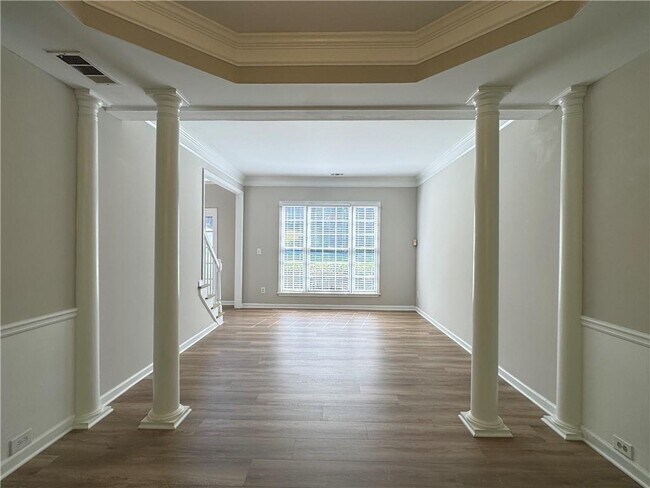 Building Photo - 7280 Devonhall Way