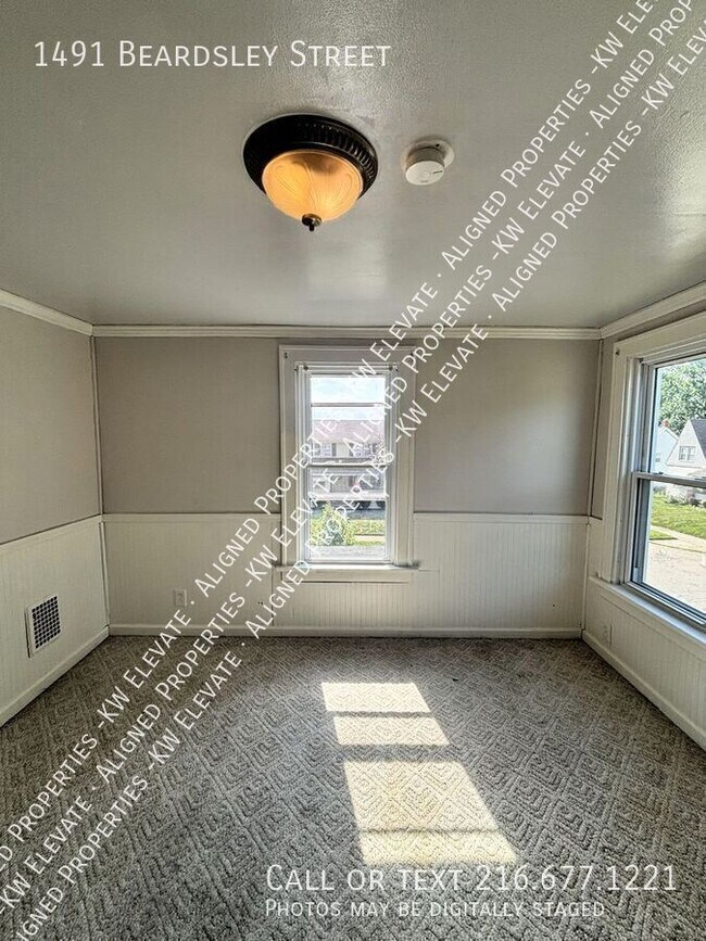 Building Photo - 1491 Beardsley St