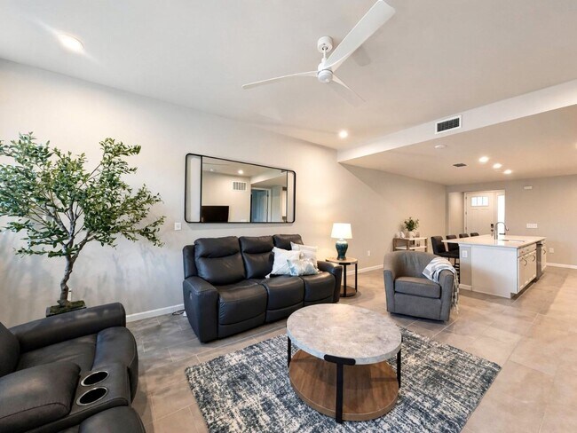 Building Photo - 4660 Arboretum Cir