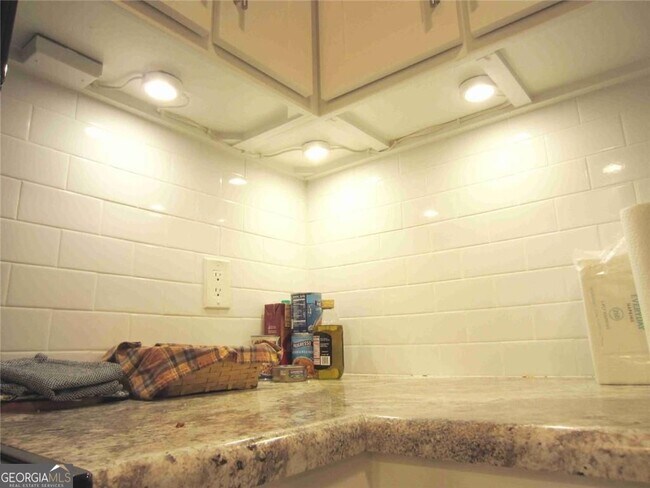 Building Photo - 11 Cantey Pl NW