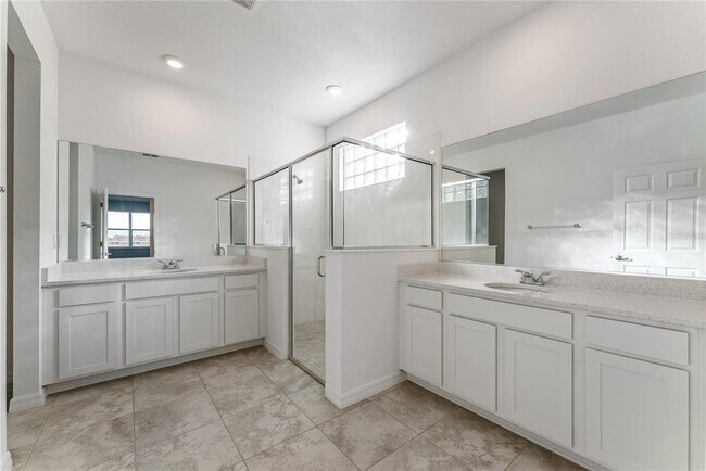 Building Photo - 7405 SW 61st St