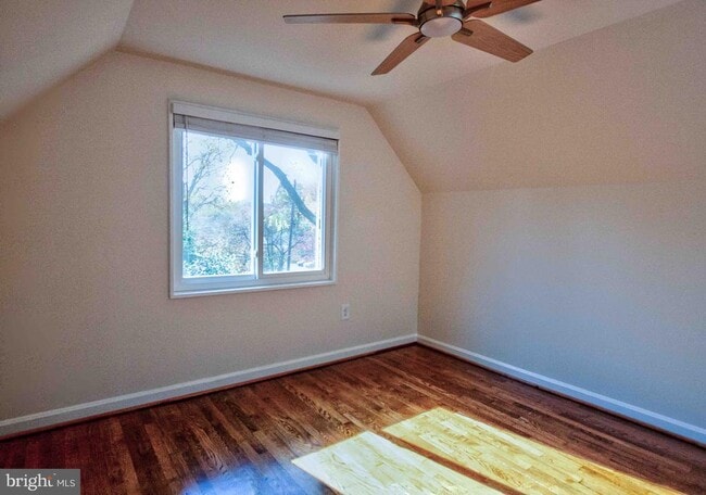 Building Photo - 495 N Pickett St