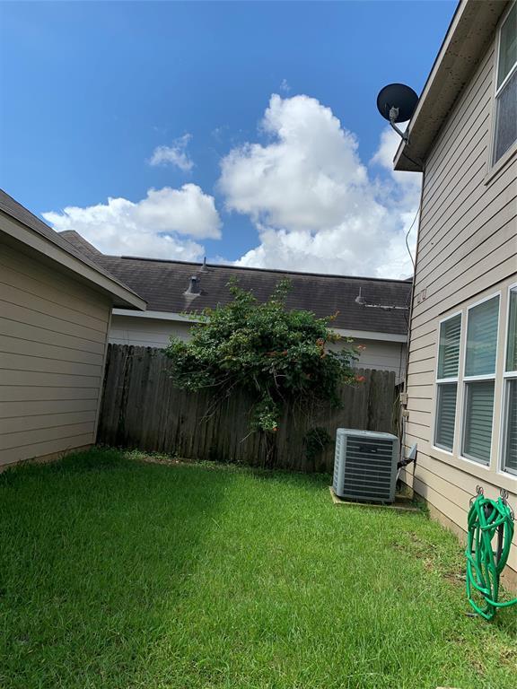 Building Photo - 6352 Austinville Dr