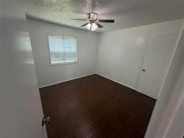 Building Photo - 5415 Queen Ct