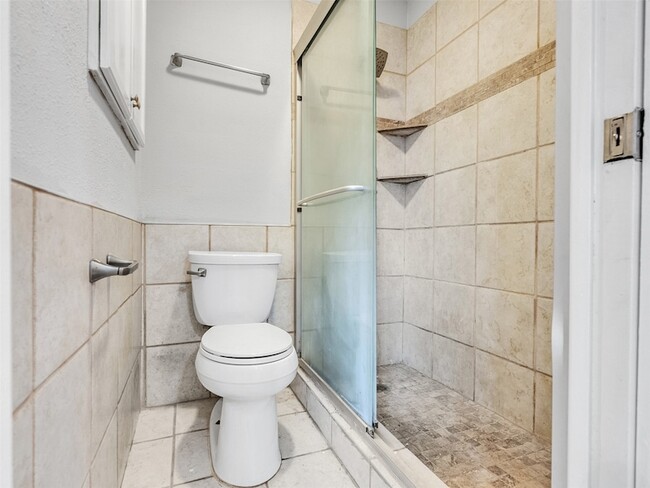 Building Photo - 10314 Staghill Dr