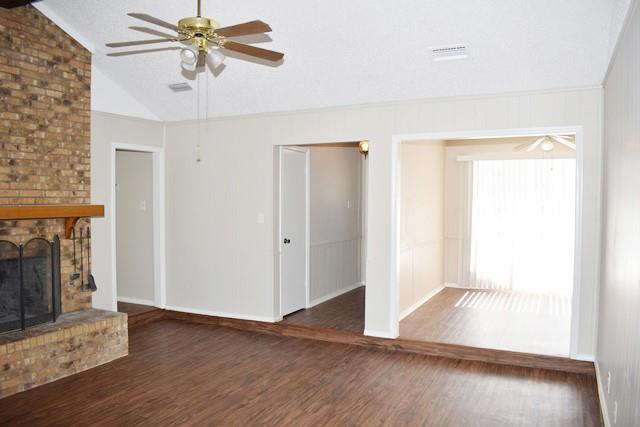 Building Photo - 8321 Oak Ct