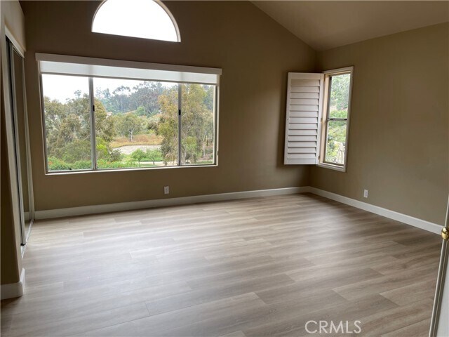 Building Photo - 14 Calella