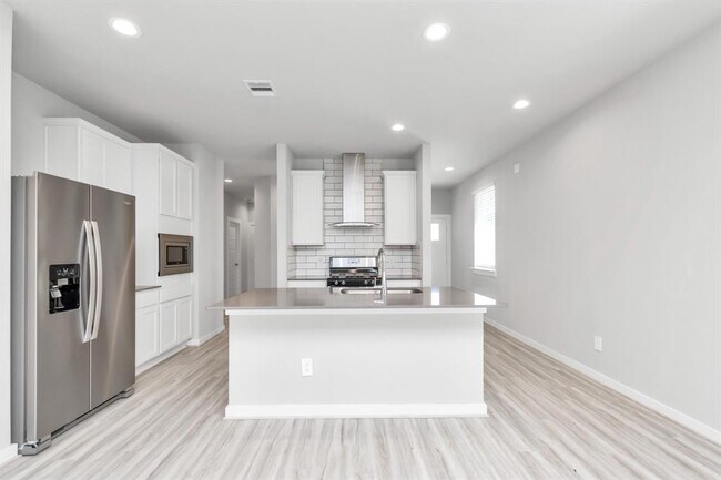 Building Photo - 3020 Gunnersbury Dr
