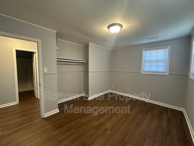 Building Photo - 1261 Thelbert Dr