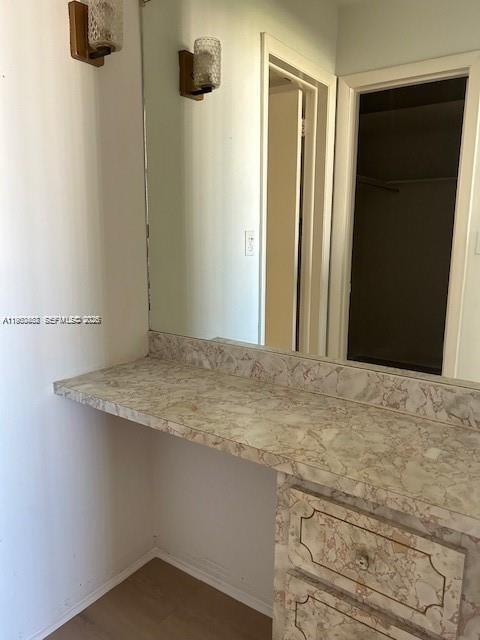 Building Photo - 2903 Point E Dr