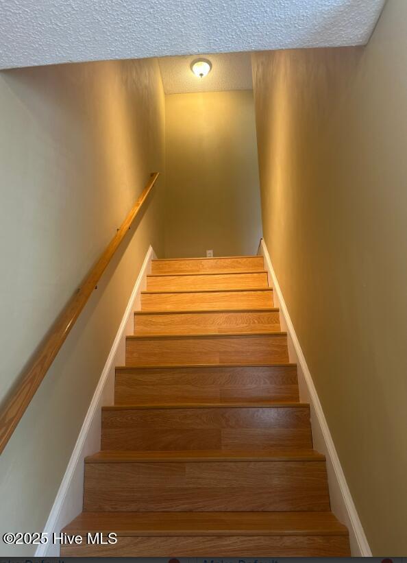 Building Photo - 115 Tillett Ln