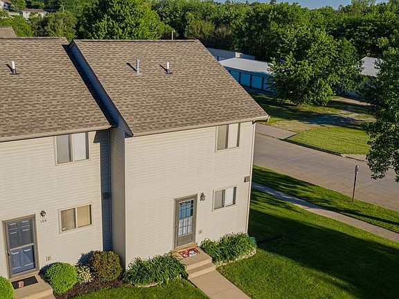 Primary Photo - 102 Northridge Dr