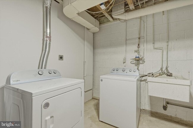 Building Photo - 1710 Tyvale Ct