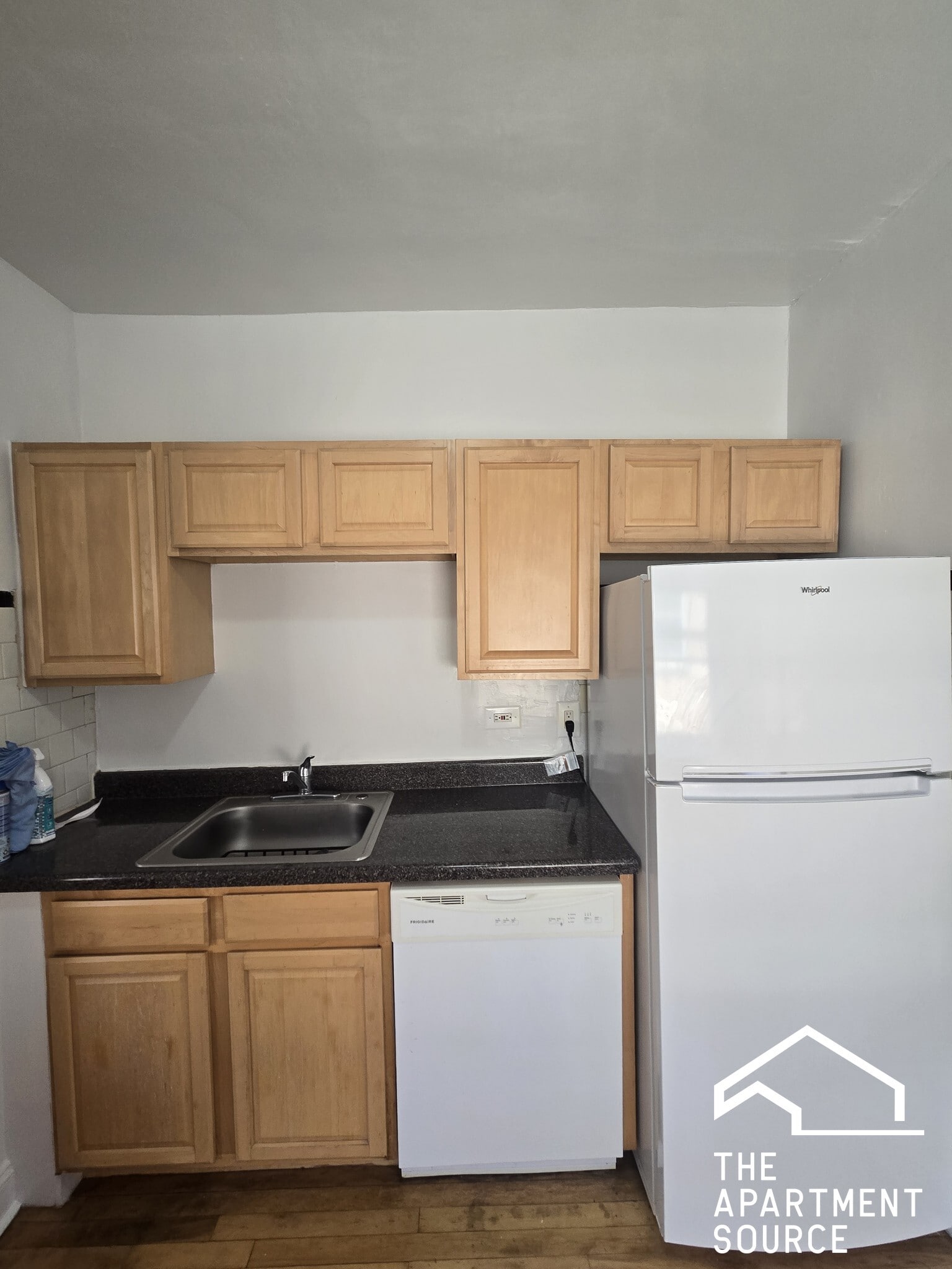 Building Photo - 5618 N Kimball Ave