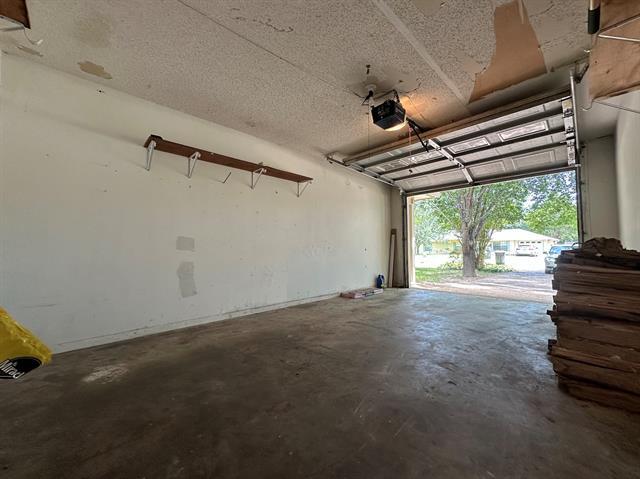 Building Photo - 14286 Arber St