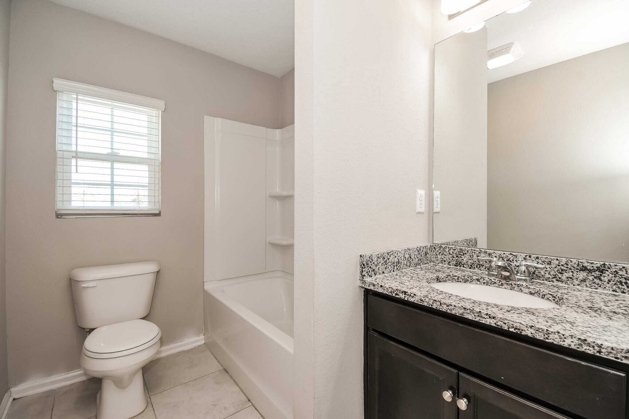 Building Photo - 7380 Misty Meadow Ct