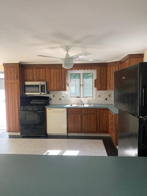 Building Photo - 69 Dorr Ave