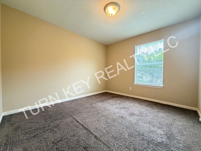 Building Photo - 127 Avalon Ave