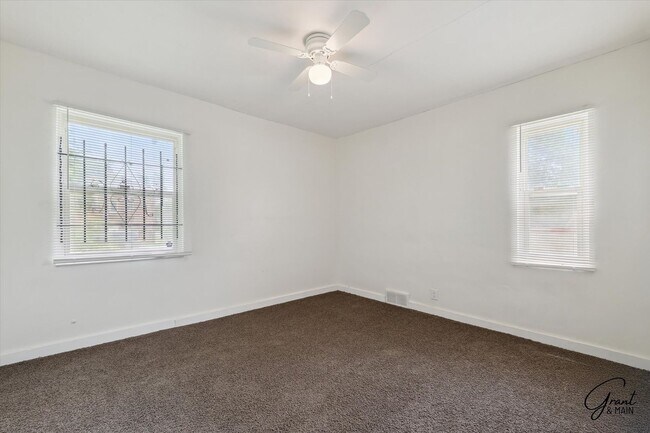 Building Photo - 12200 Cheyenne St