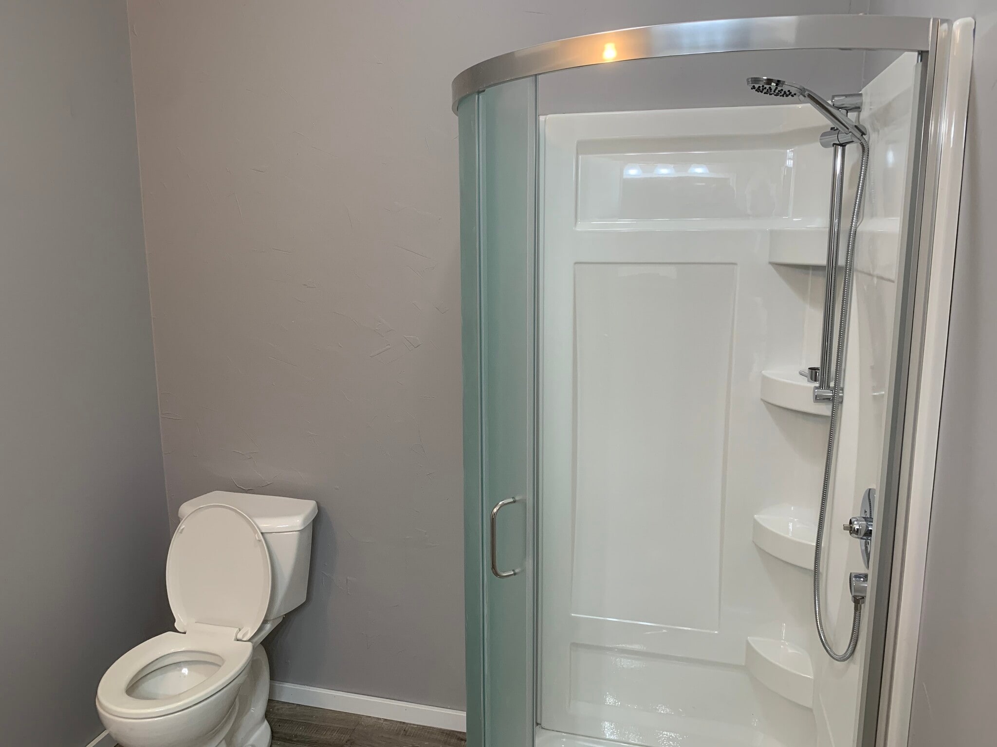 Master Bath - 14118 Lincoln Lake Avenue