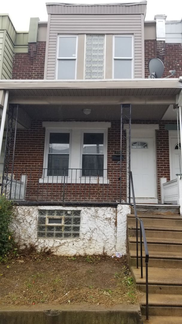 Building Photo - 232 Garrett St