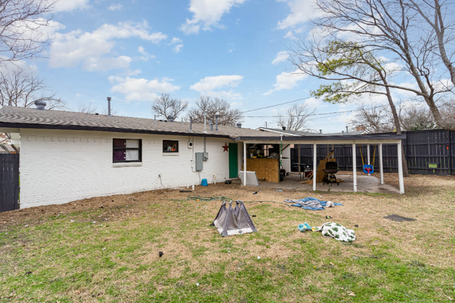 Building Photo - 3057 Dothan Ln