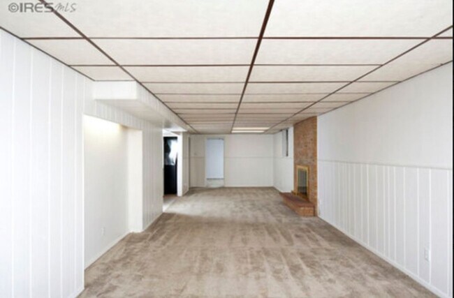 Building Photo - 1840 Del Rosa Ct