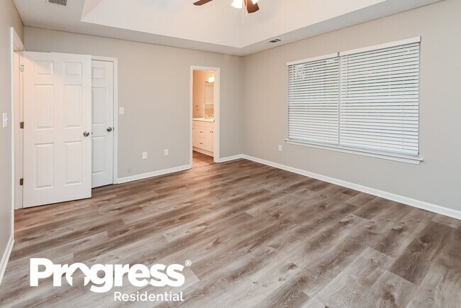 Building Photo - 180 S Barbara Ln