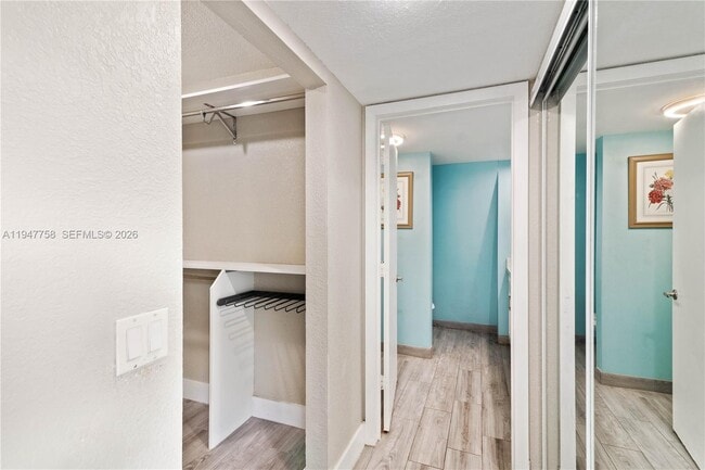 Building Photo - 2588 Garden Ct