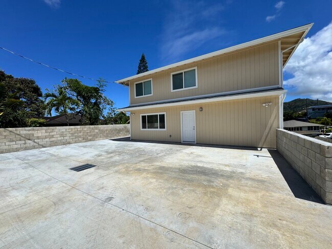 Primary Photo - 45-669-669 Waiawi St