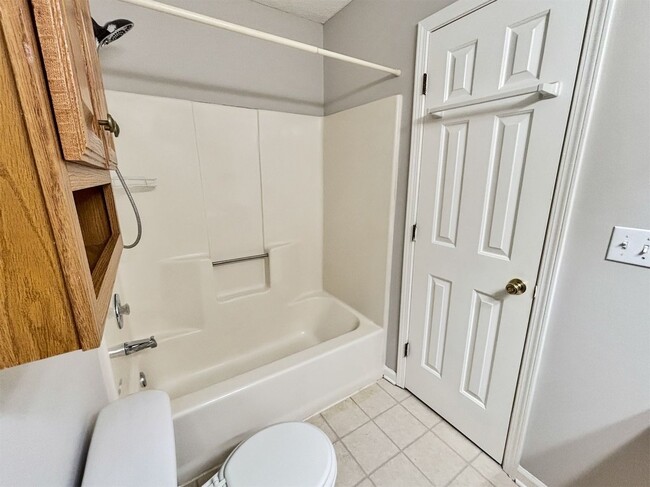 Building Photo - 1497 Chaseway Cir