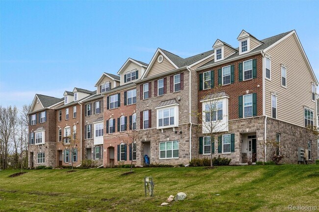 Building Photo - 2769 Ashcombe Dr.