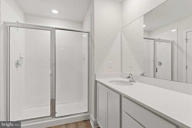 Building Photo - 5221 Manor Park Dr