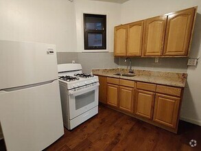 Building Photo - 1 bedroom in BRONX NY 10458