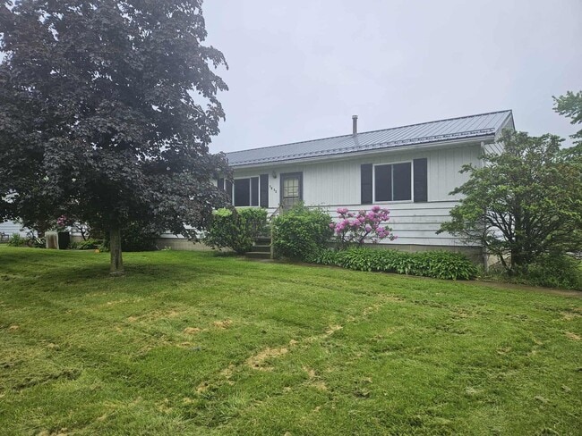 Primary Photo - Ravenna 2-bedroom 1 bath Duplex