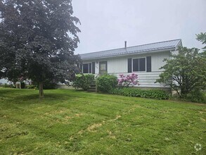 Building Photo - Ravenna 2-bedroom 1 bath Duplex