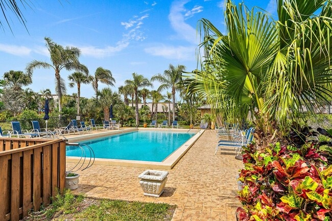 Building Photo - 1420 Ocean Way