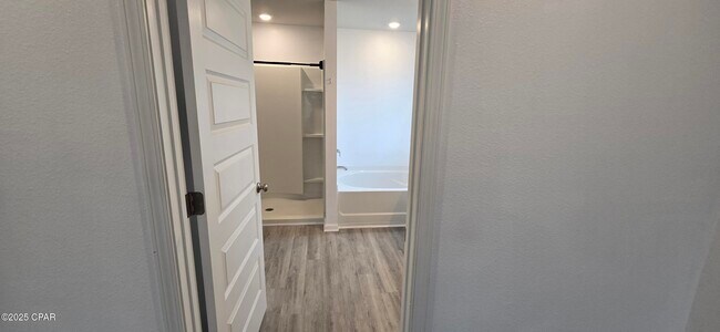 Building Photo - 6472 Slabinski Ln