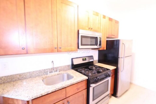 Building Photo - 1 bedroom in Queens NY 11354