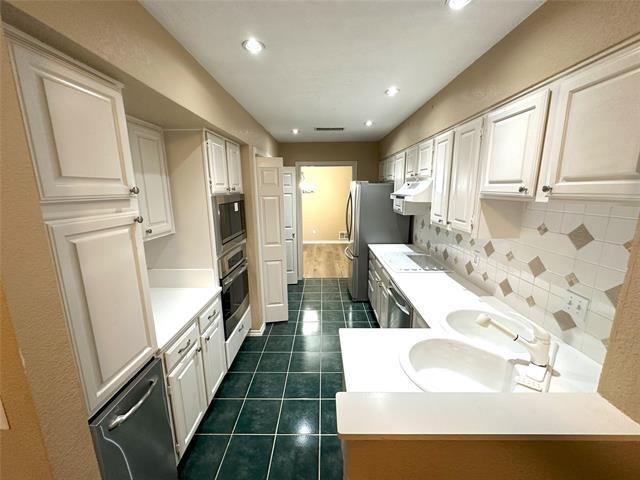Building Photo - 17725 Windflower Way