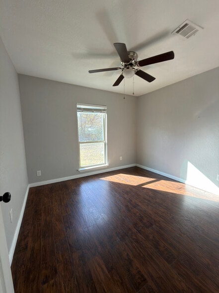 Building Photo - 3011 FM2280