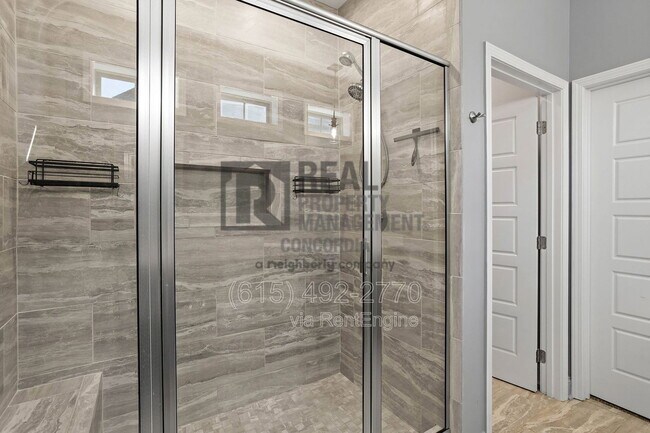 Building Photo - 338 Crusaw Dr