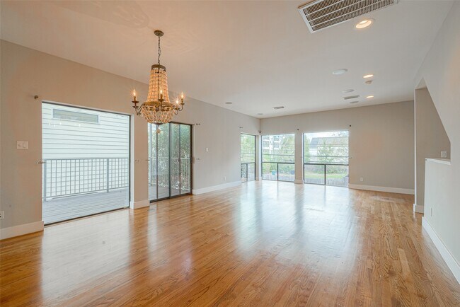 Building Photo - 4305 Eigel St