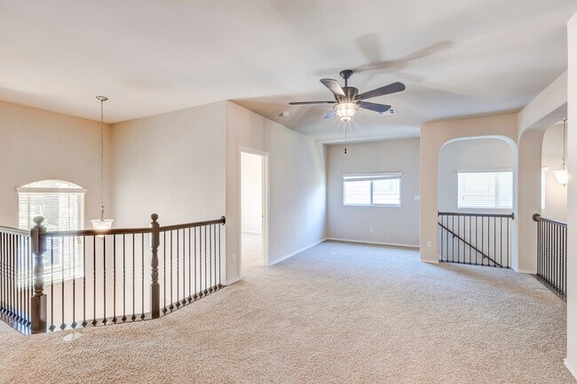 Building Photo - 1604 Greenside Dr