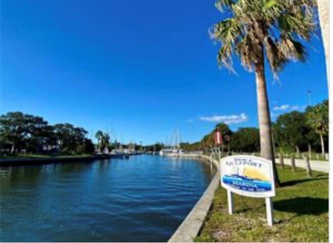 Building Photo - 4908 27th Ave S