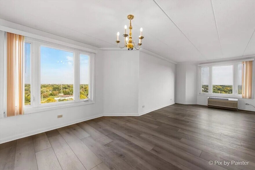 Building Photo - 1 One Renaissance Pl