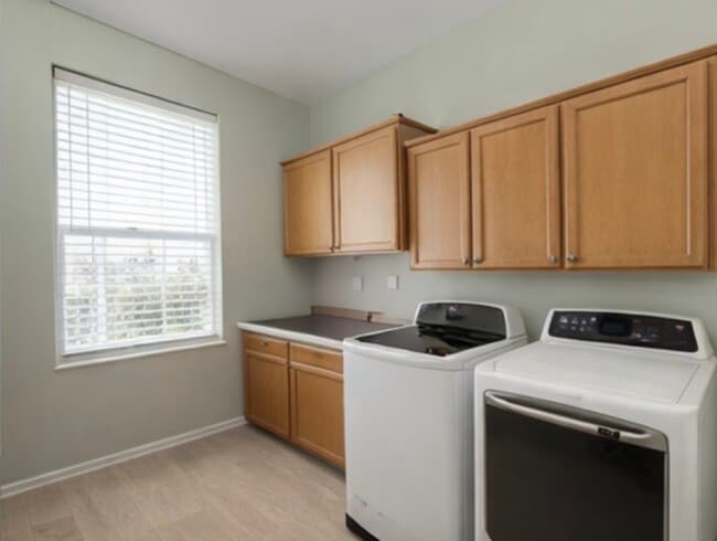 Building Photo - 1981 Angelica Ln