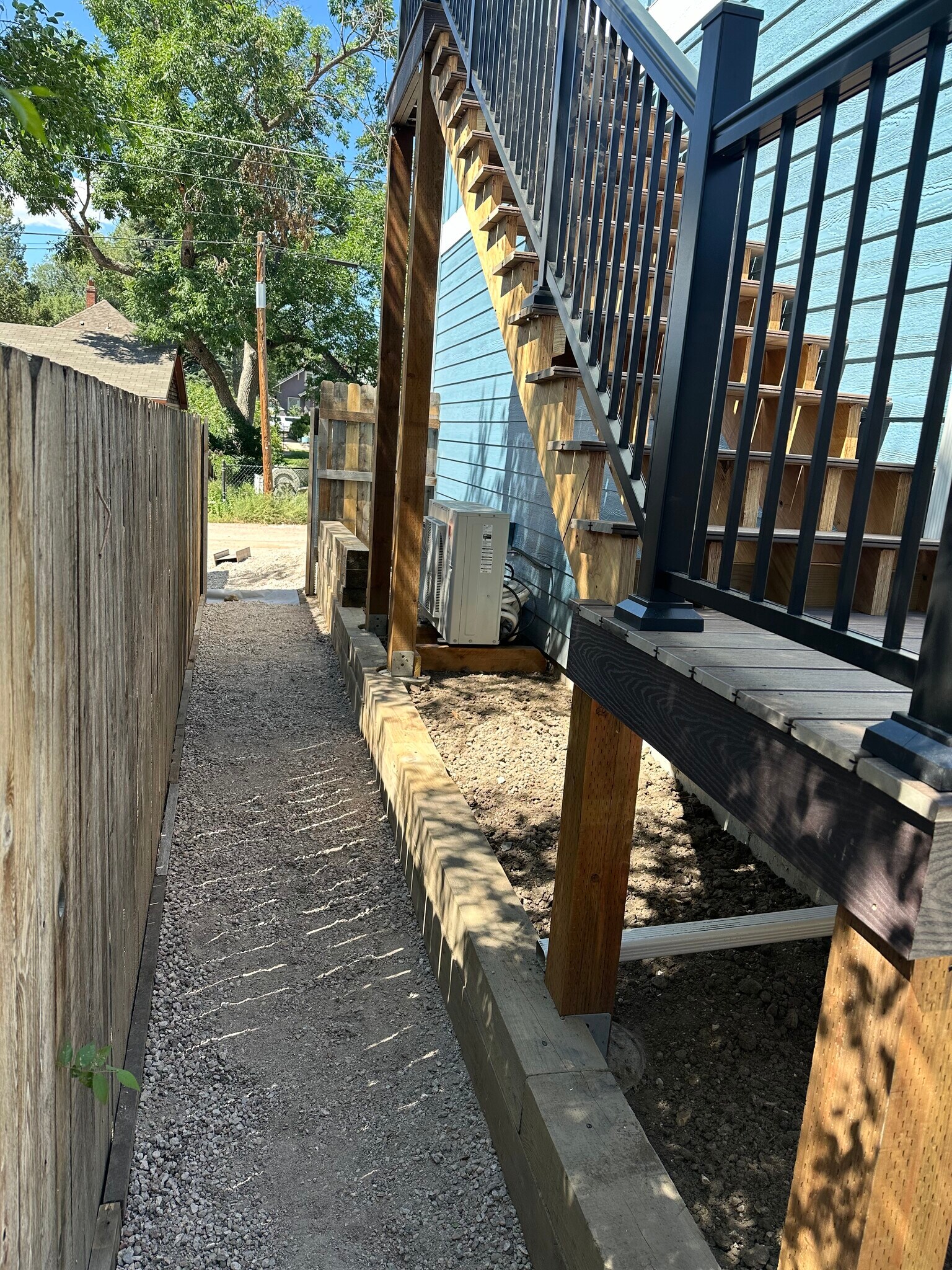 Building Photo - 918 N El Paso St